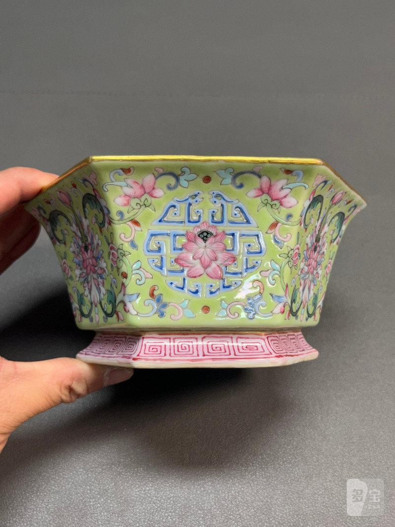 清道光  粉彩花卉纹六方花盆 - 图5